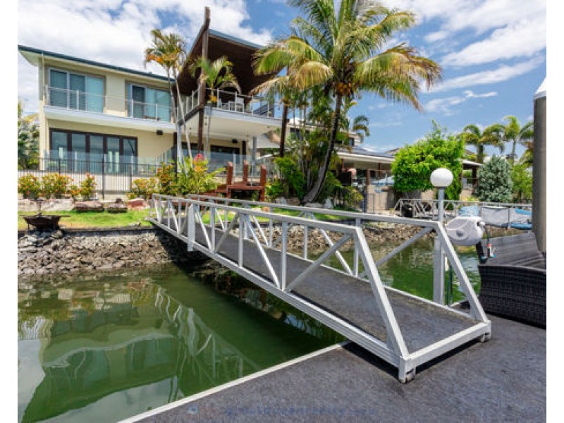34 Buccaneer Way, Coomera Waters QLD 4209