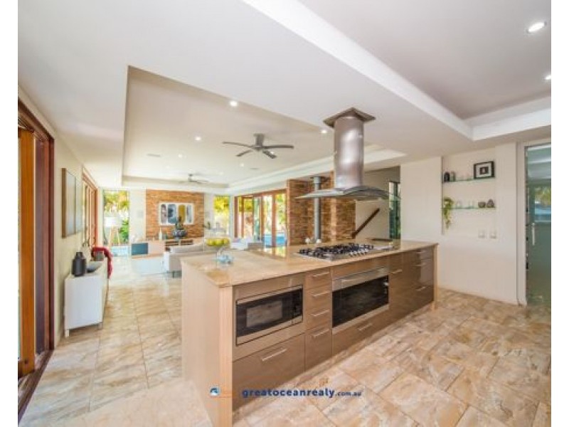 34 Buccaneer Way, Coomera Waters QLD 4209
