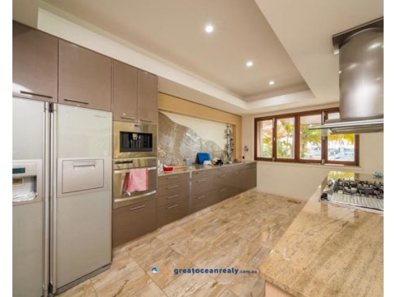 34 Buccaneer Way, Coomera Waters QLD 4209