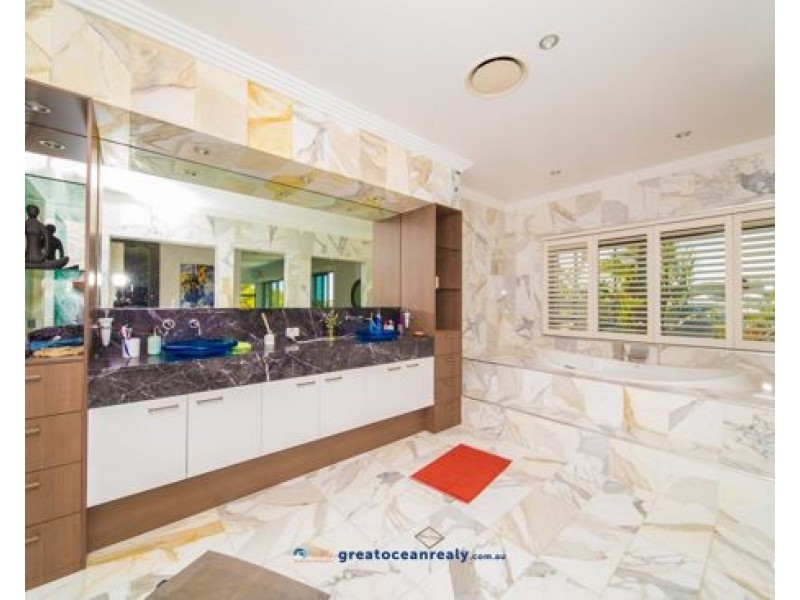 34 Buccaneer Way, Coomera Waters QLD 4209