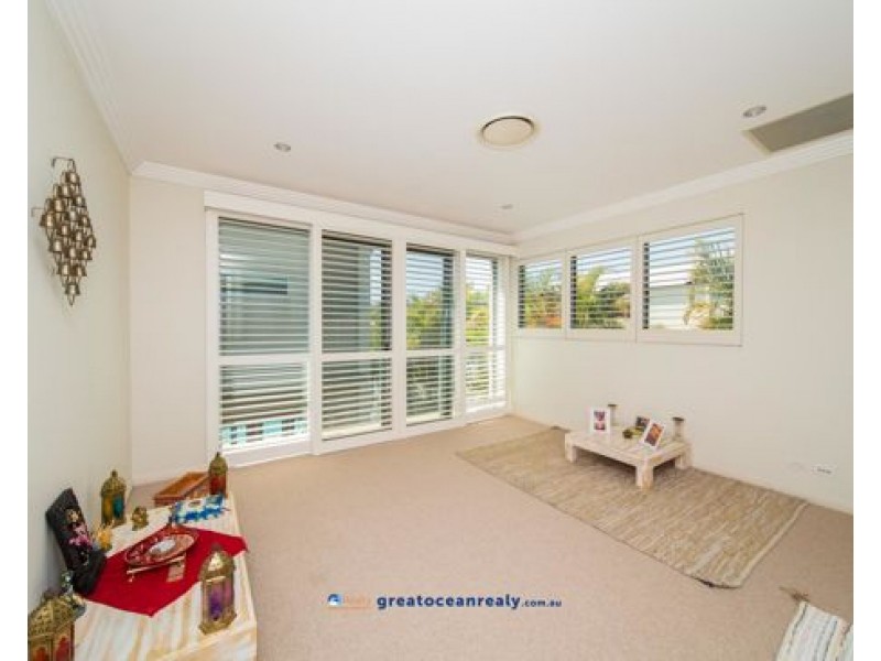 34 Buccaneer Way, Coomera Waters QLD 4209