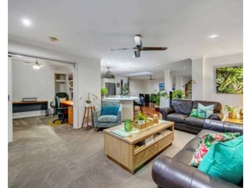 72 Ibis Circuit, Forest Lake QLD 4078