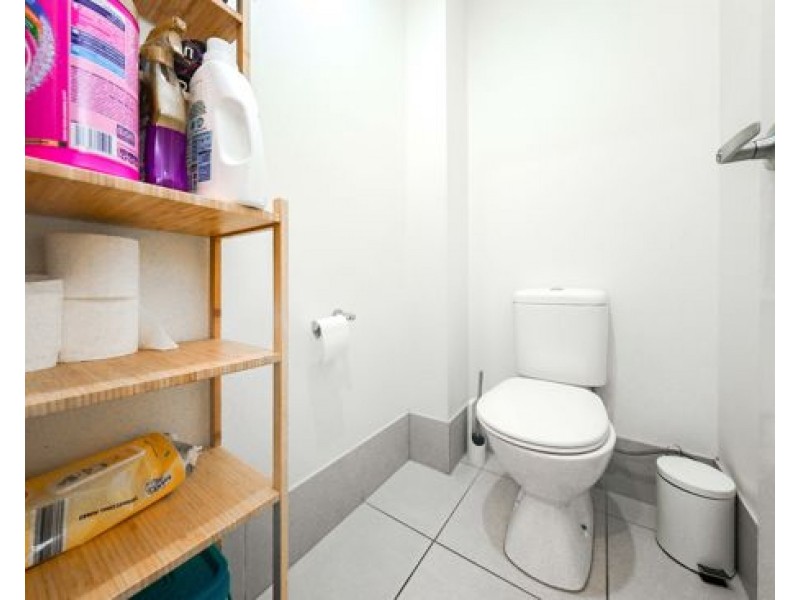 20 20 Kianawah Road South, Manly West QLD 4179