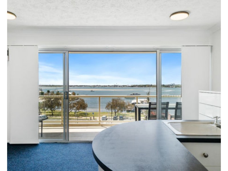 Unit 68 106-108 Marine Parade, Southport QLD 4215