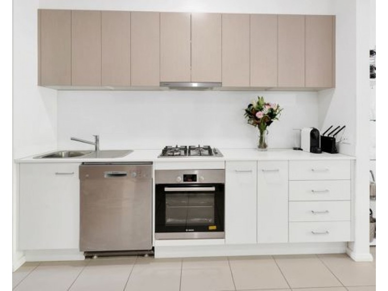 4/37 Azure Way, Hope Island QLD 4212