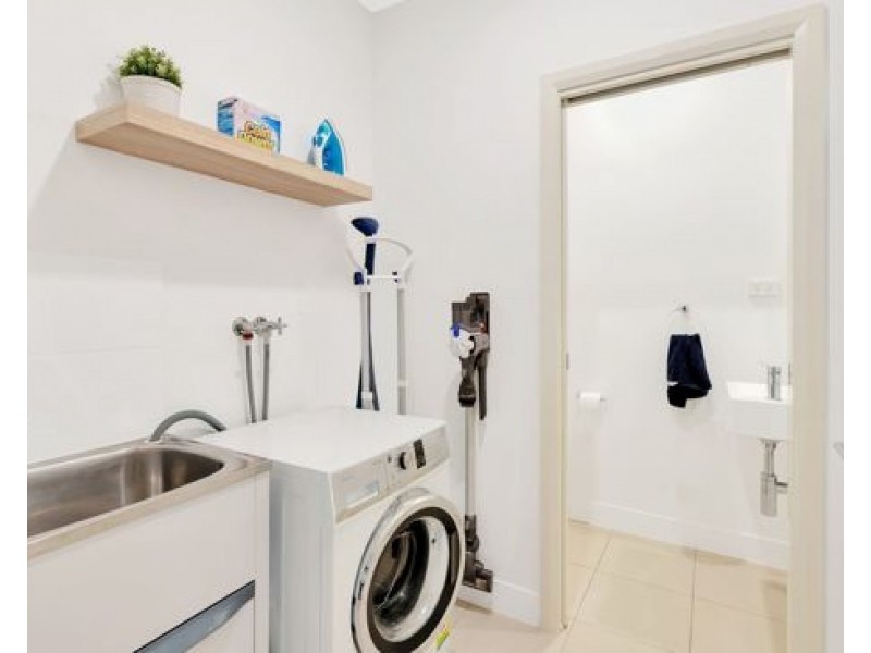 4/37 Azure Way, Hope Island QLD 4212