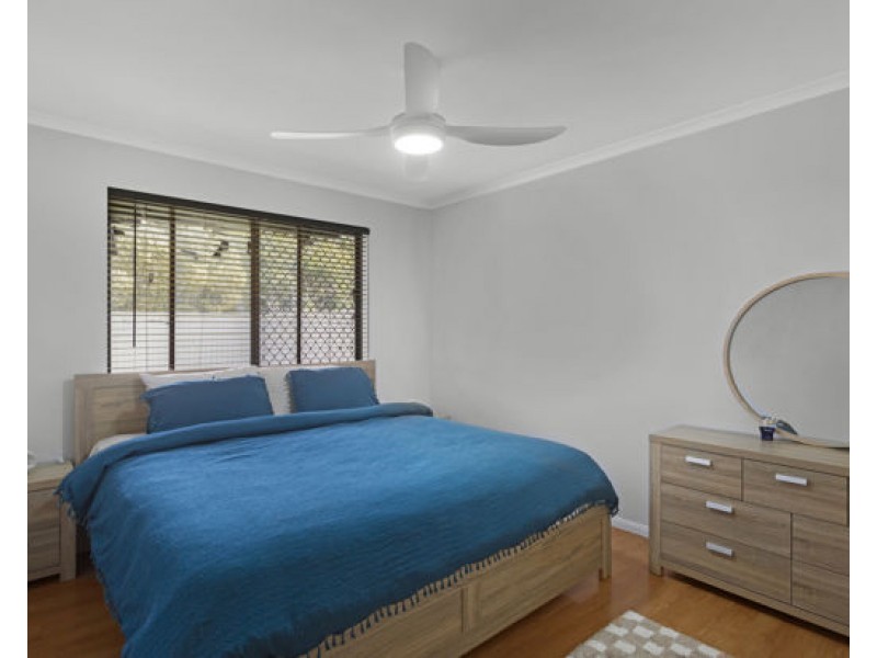 2/118 Kumbari Ave, Southport QLD 4215