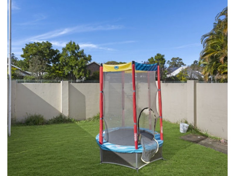 2/118 Kumbari Ave, Southport QLD 4215
