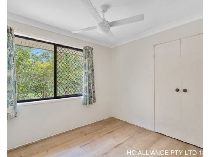 23 REGENCY DR, Regents Park QLD 4118