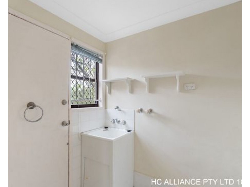 23 REGENCY DR, Regents Park QLD 4118