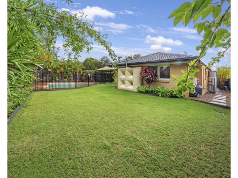 1 Ardath Close, Parkwood QLD 4214