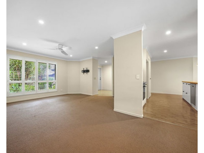 1 Ardath Close, Parkwood QLD 4214