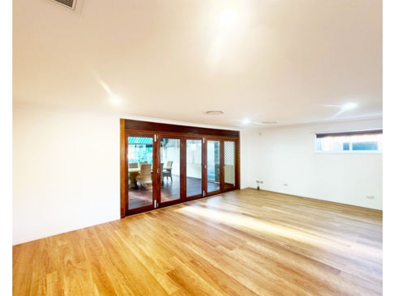 3 Jamieson Drive, Parkwood QLD 4214