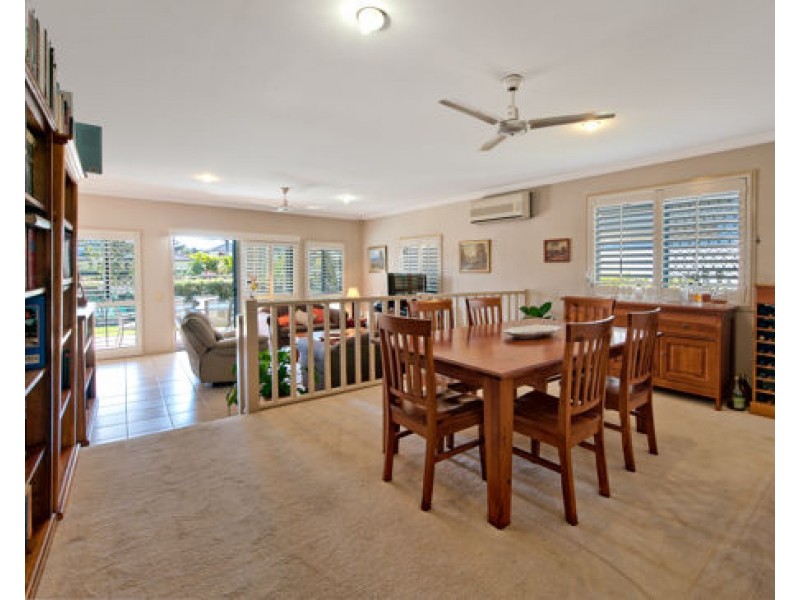 48/1 Bronberg Court, Southport QLD 4215