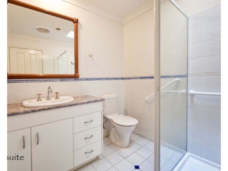 48/1 Bronberg Court, Southport QLD 4215