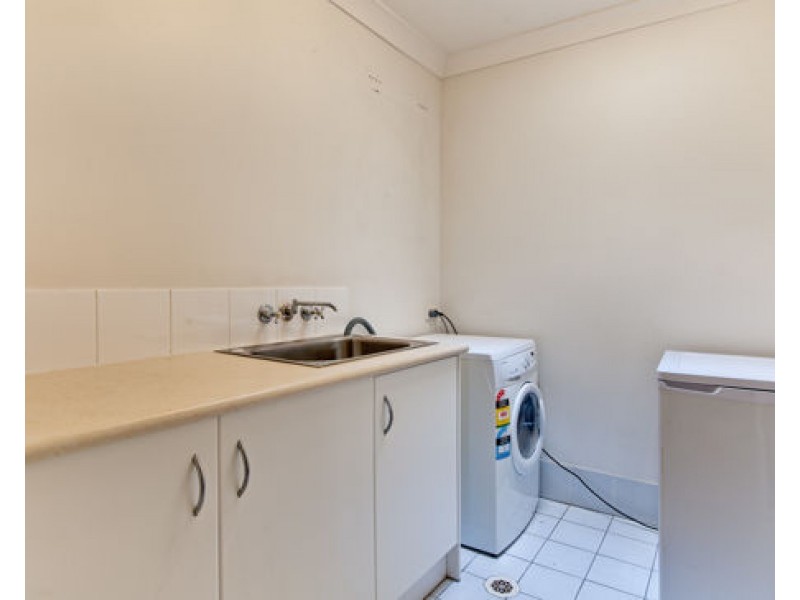 48/1 Bronberg Court, Southport QLD 4215