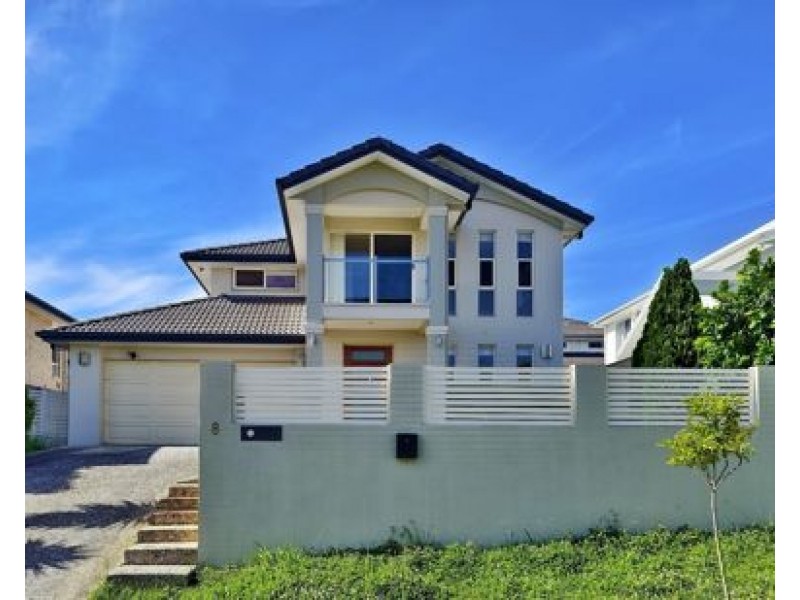 8 Golden Place, Robertson QLD 4109