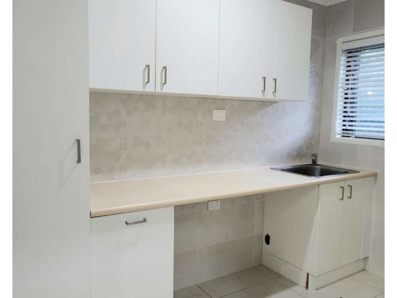 99 Springwood Rd, Springwood QLD 4127