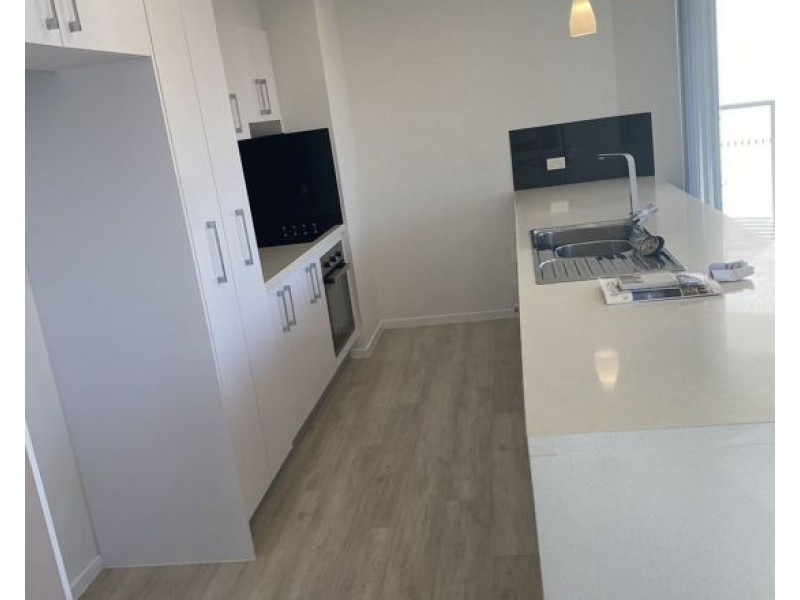 U407/81 Sutton street, Redcliffe QLD 4020