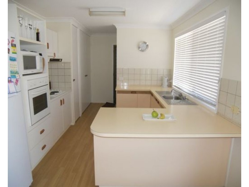 344 West Street, Kearneys Spring QLD 4350