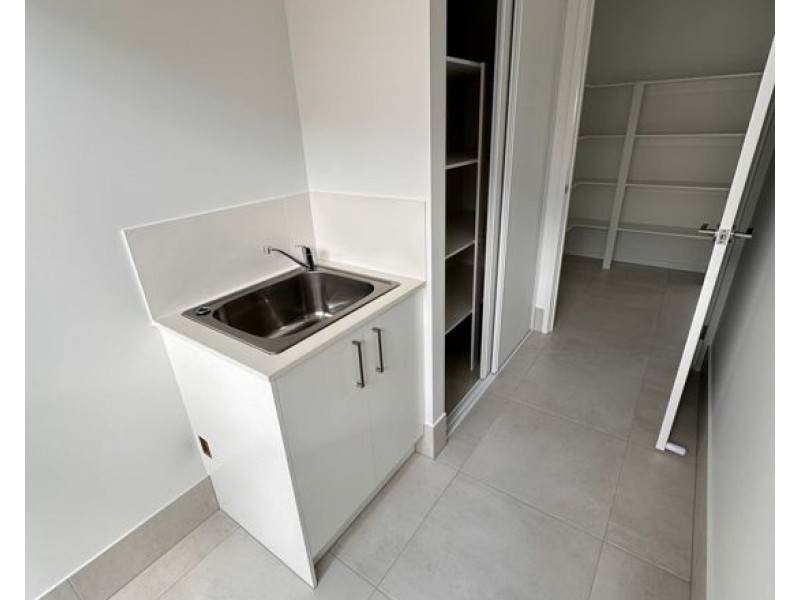 68 Daisy St, Caboolture South QLD 4510