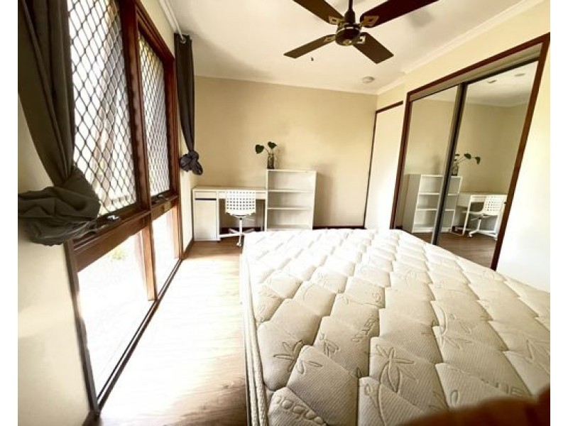 124 PADSTOW ROAD, Eight Mile Plains QLD 4113