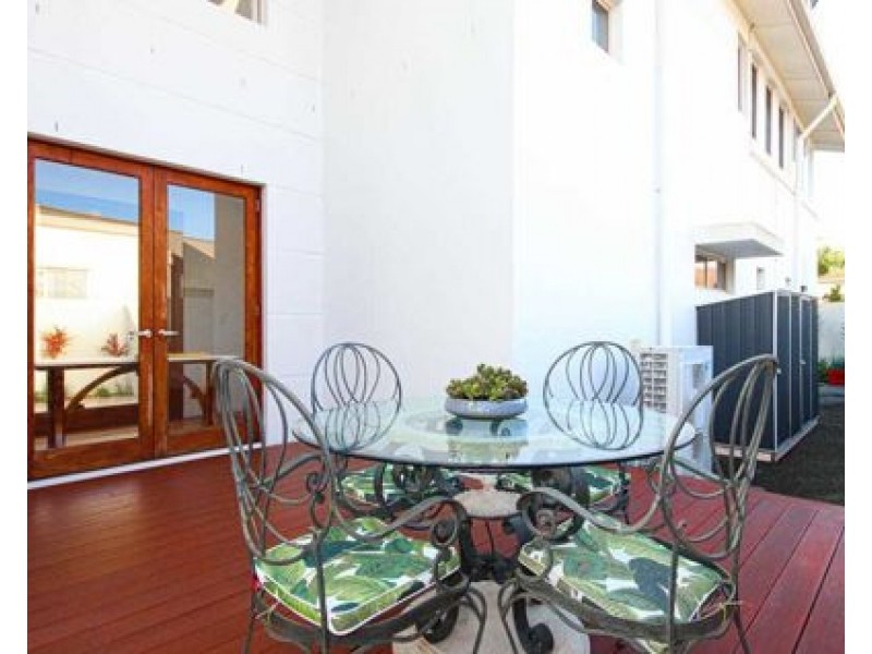 6129 Bolsena Circuit, Hope Island QLD 4212