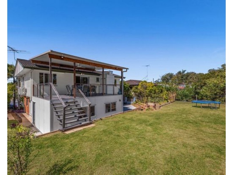 19 Peterglen Street, Wishart QLD 4122