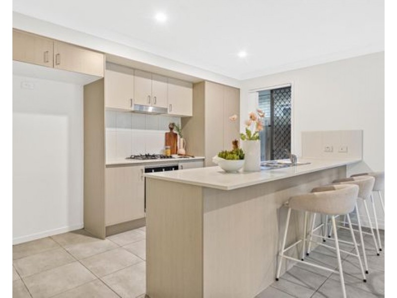 43 Verday Crescent, Pallara QLD 4110