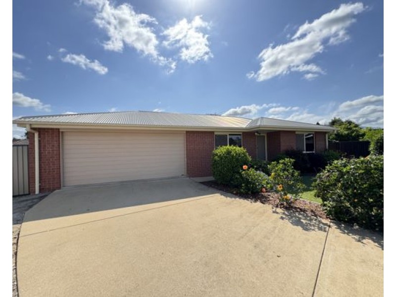 8 Garry Place, Crestmead QLD 4132