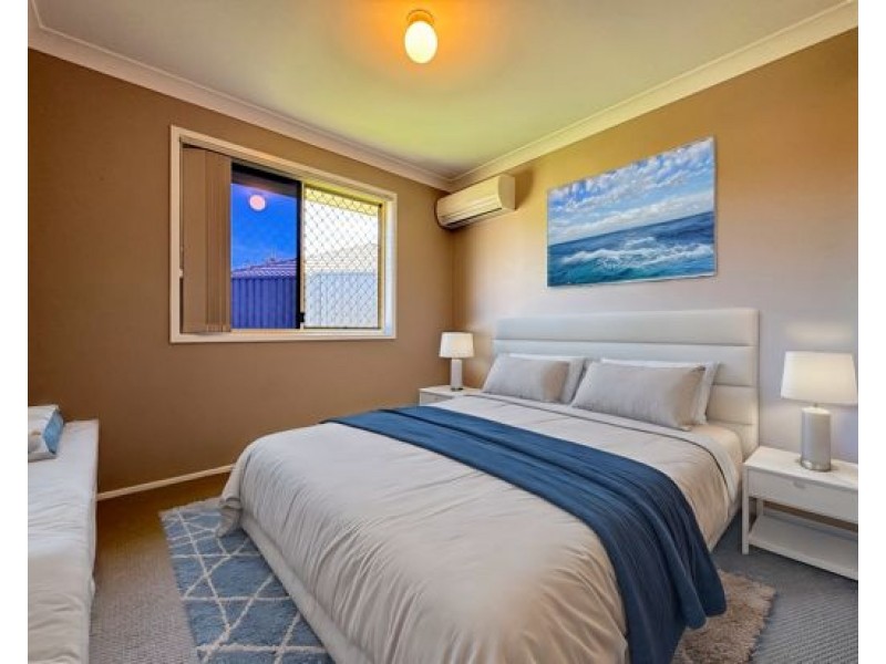 8 Garry Place, Crestmead QLD 4132