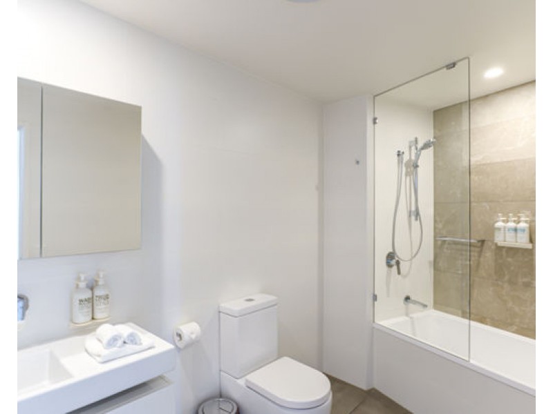 9 Norfolk Avenue, Surfers Paradise QLD 4217