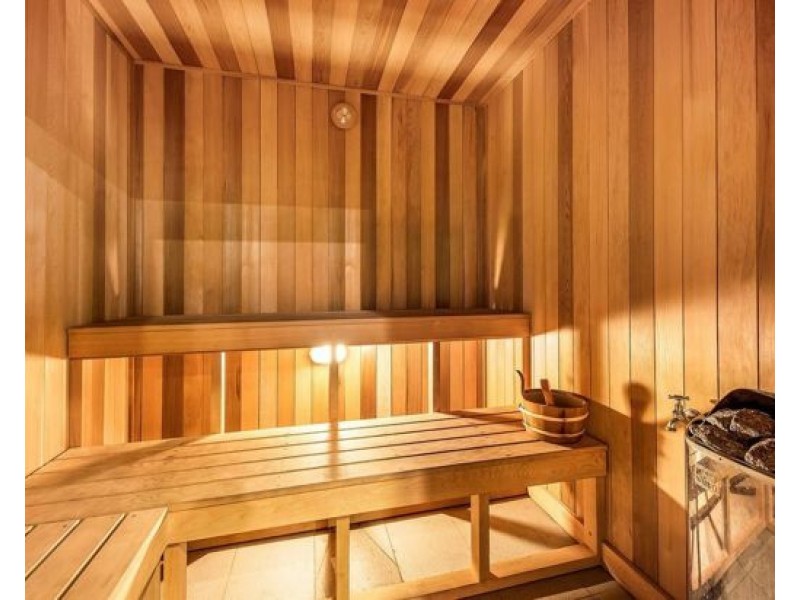 9 Norfolk Avenue, Surfers Paradise QLD 4217