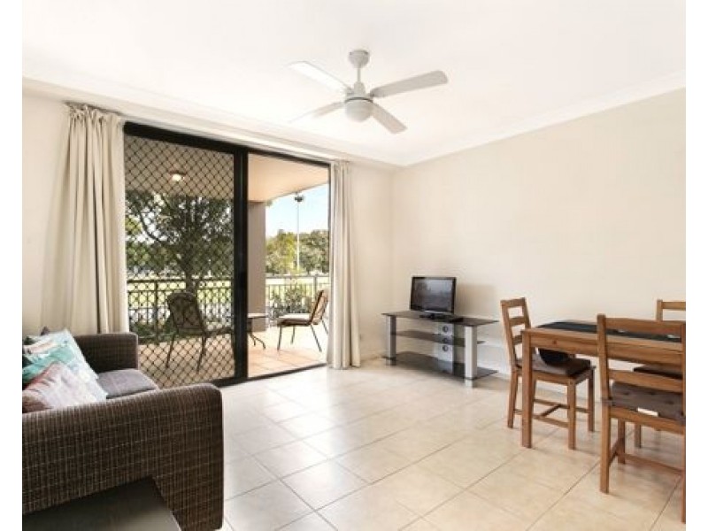 91/300 Sir Fred Schonell Drive, St Lucia QLD 4067