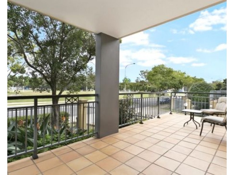 91/300 Sir Fred Schonell Drive, St Lucia QLD 4067