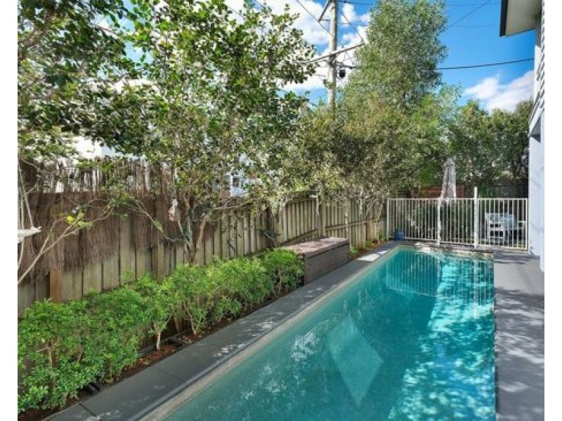 1 Kew st, Indooroopilly QLD 4068