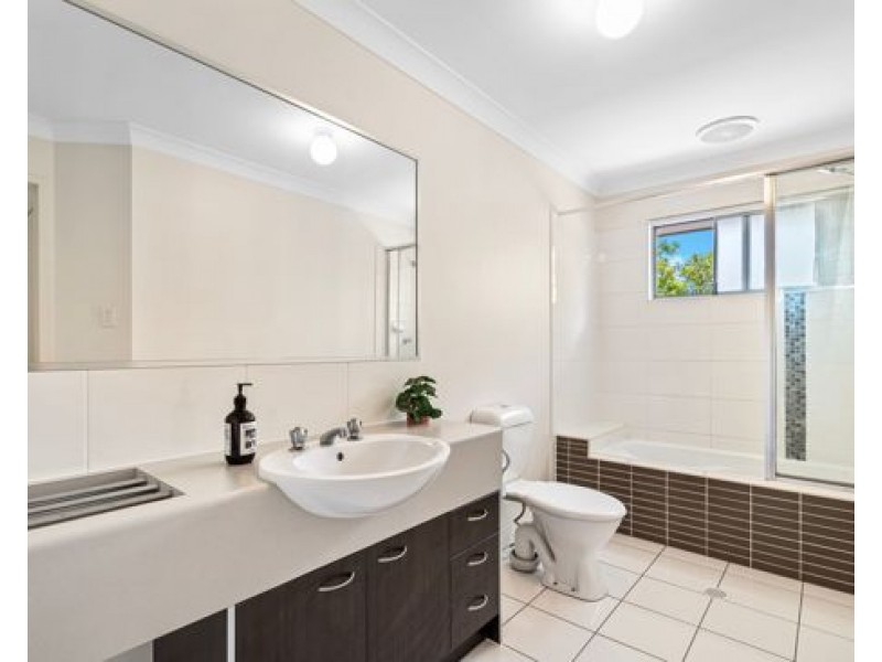 47/131 McAuley Parade, Pacific Pines QLD 4211