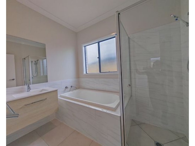 12 Tulip Wood Street, Griffin QLD 4503