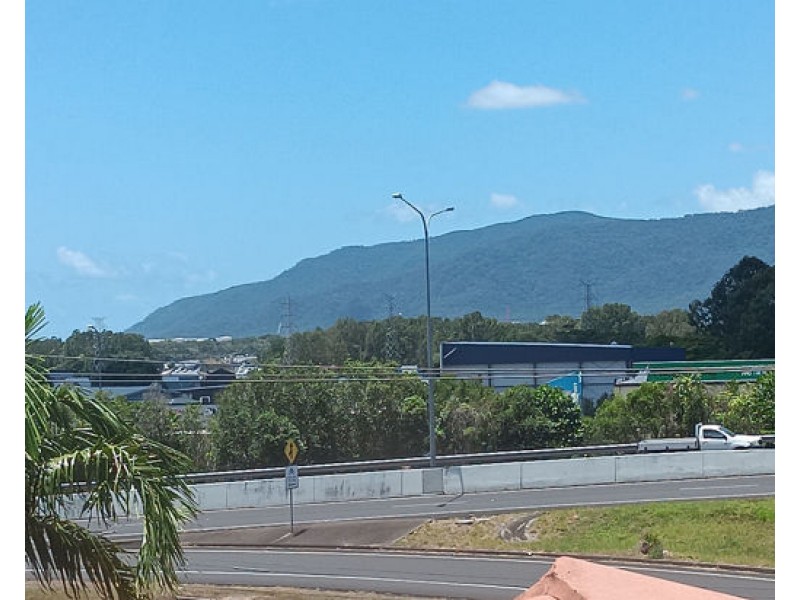 315 2-8 Rigg Street, Woree QLD 4868