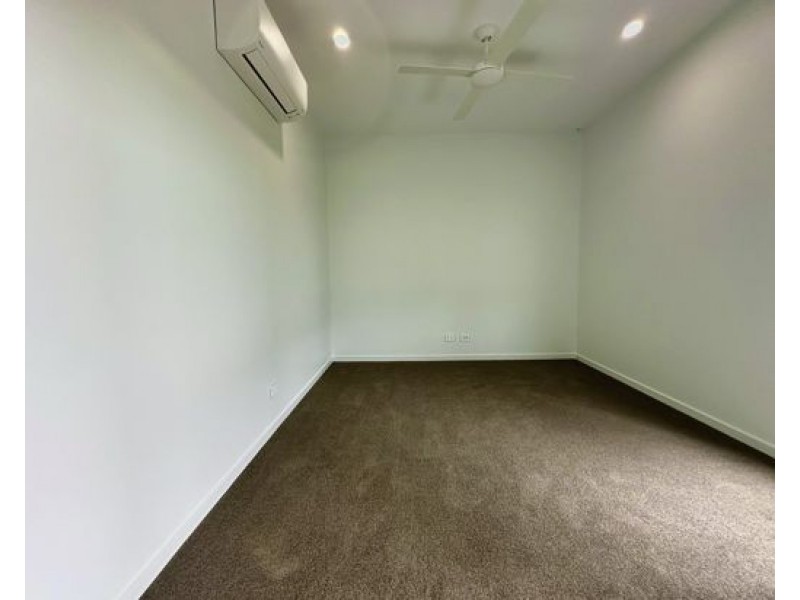 24 Rosa Street, Ripley QLD 4306