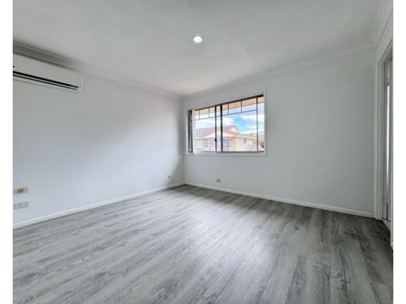 12/10 Lawrence Close, Robertson QLD 4109