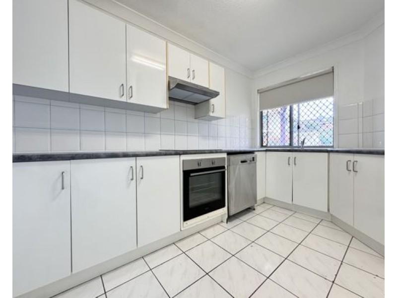 12/10 Lawrence Close, Robertson QLD 4109