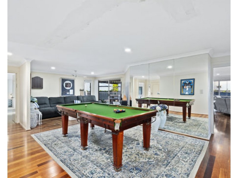 76 Inverness Way, Parkwood QLD 4214