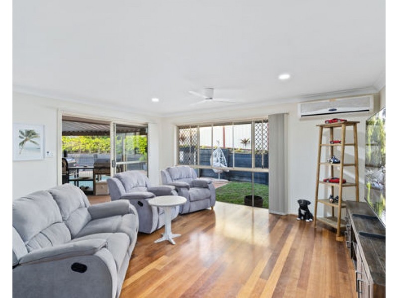 76 Inverness Way, Parkwood QLD 4214