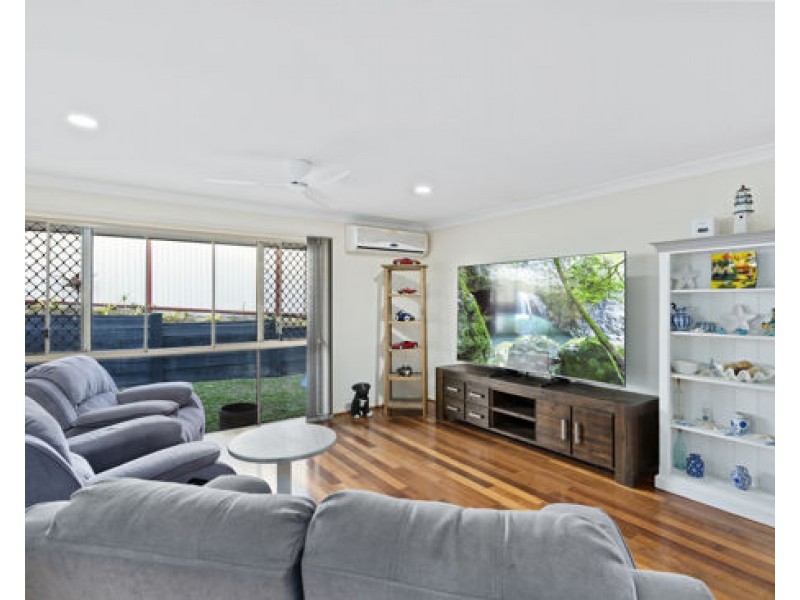 76 Inverness Way, Parkwood QLD 4214