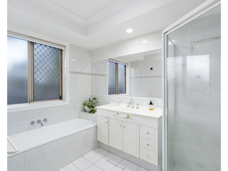 76 Inverness Way, Parkwood QLD 4214