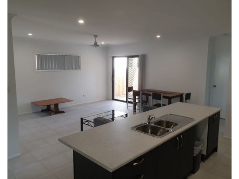 75 DANNIELLE CIRCUIT, Lawnton QLD 4501