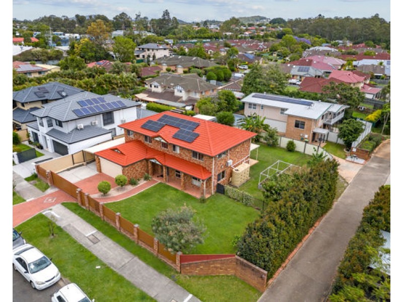 33 Scrub Road, Carindale QLD 4152