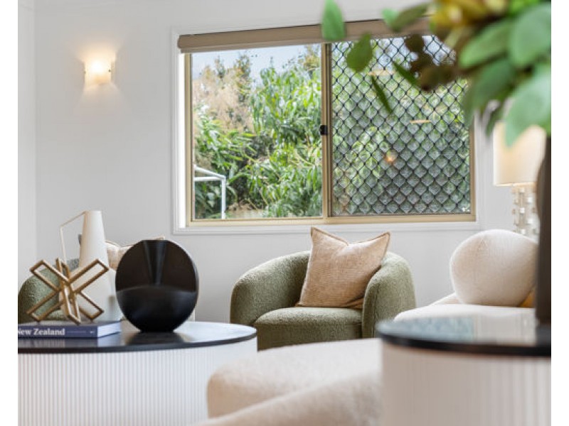 33 Scrub Road, Carindale QLD 4152