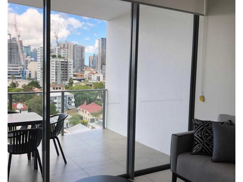 1102/5 Cameron Street, South Brisbane QLD 4101